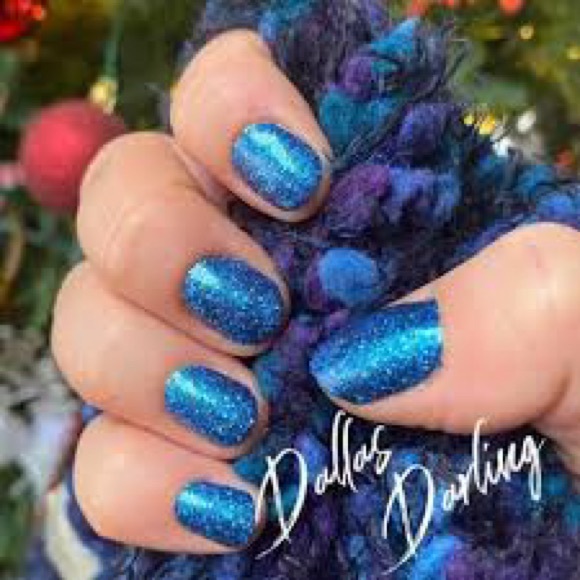 Color Street Dallas Darling RETIRED Nail Strips - Picture 4 of 10